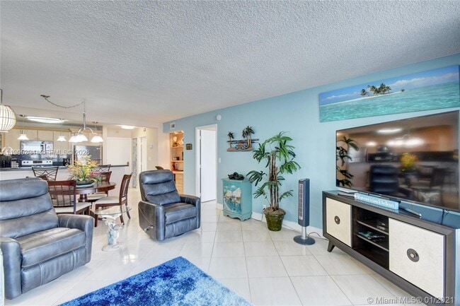 Building Photo - 3800 S Ocean Dr