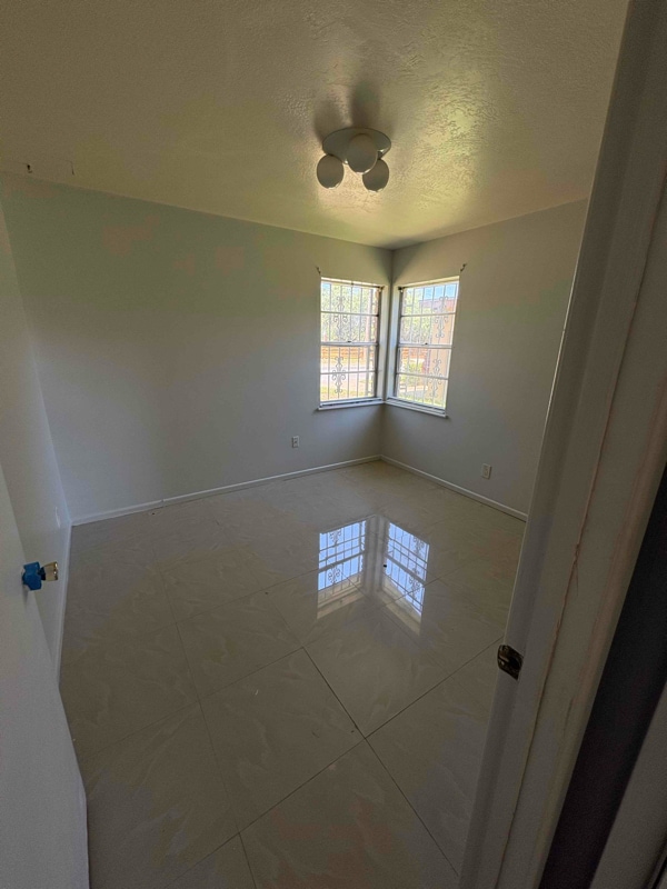 Building Photo - 234 E Los Ebanos Blvd