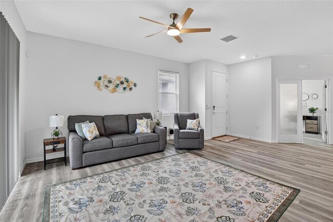 Building Photo - 4027 Westwood Flds Lp