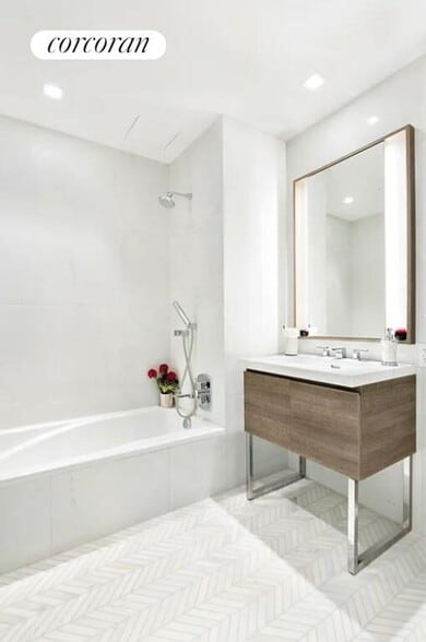 Building Photo - 505 W 43rd St