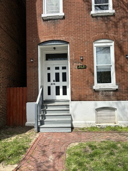 Secuirty access entry door - 2621 Arsenal St
