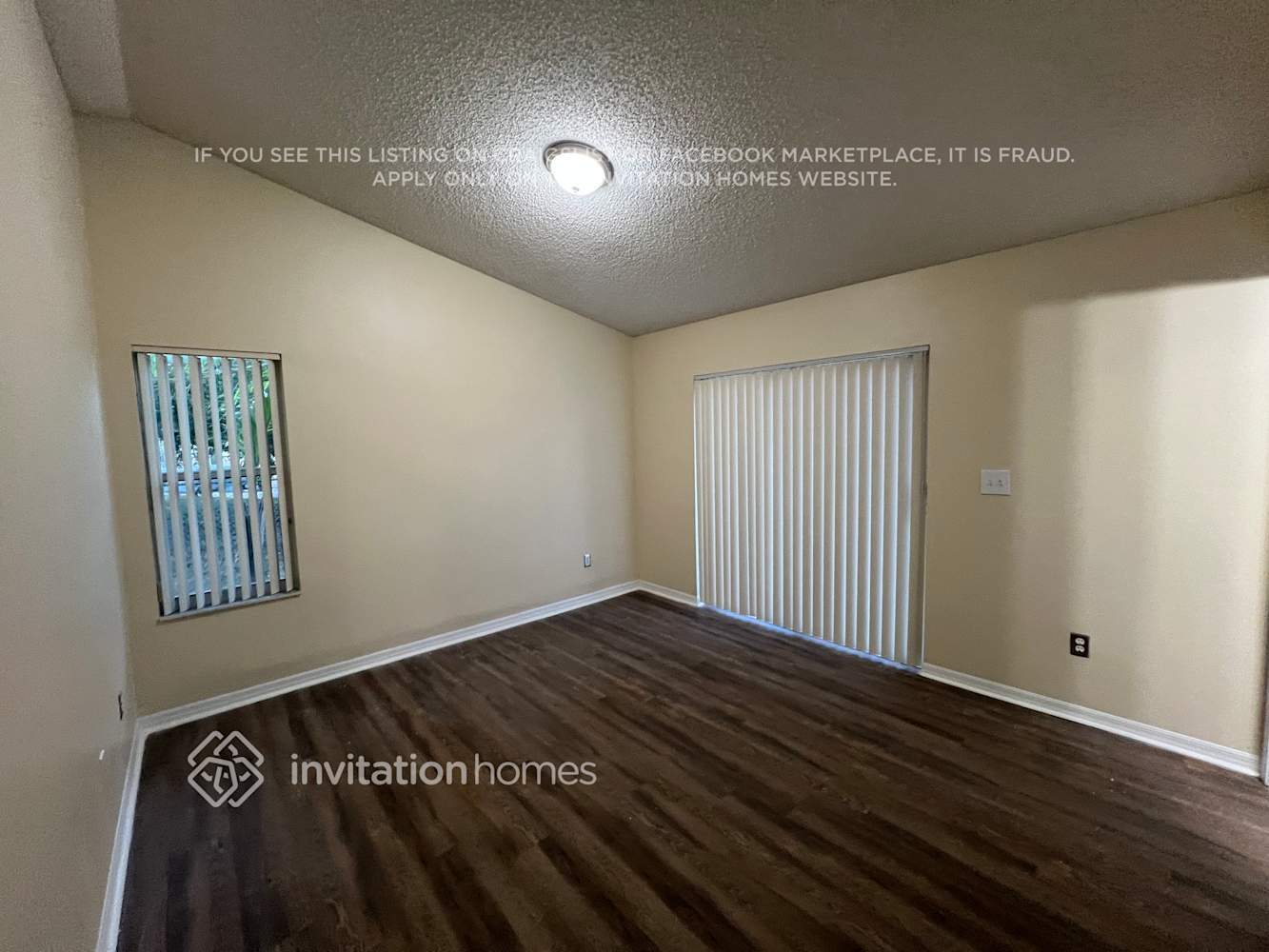 Building Photo - 5255 NW 117th Ave