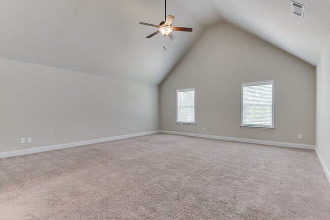 Building Photo - 4050 Stowe Dr