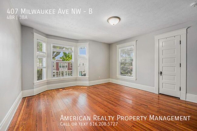 Building Photo - 407 Milwaukee Ave NW