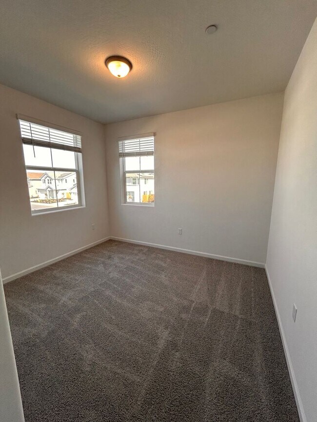 Building Photo - Beautiful Brand-New House for rent in Visa...