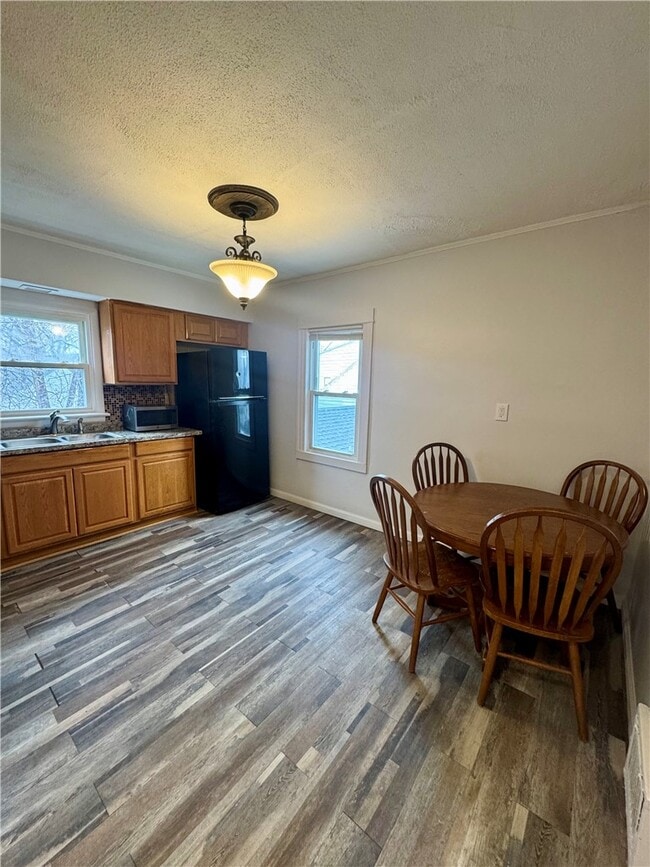 Building Photo - 59 Clark Ave