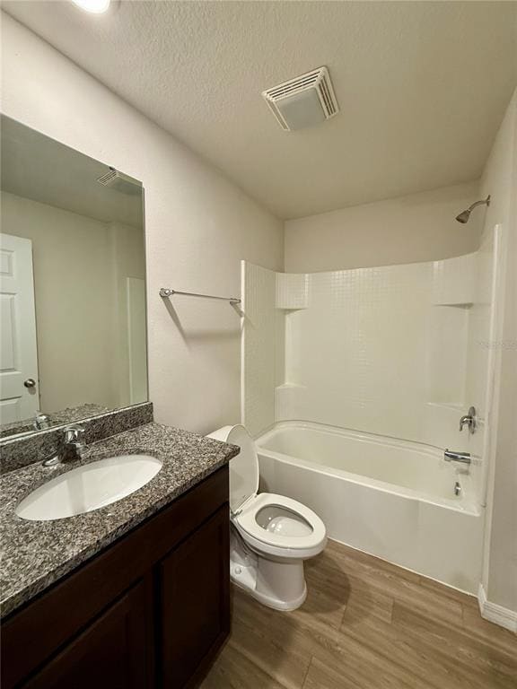 Building Photo - 14 Serene Pl