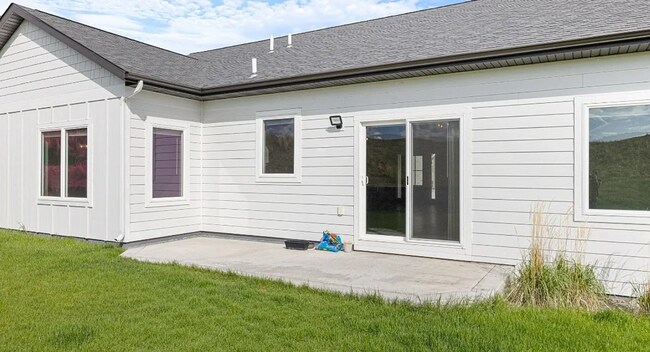 Building Photo - 3 Bedroom 2 Bath in Livingston!
