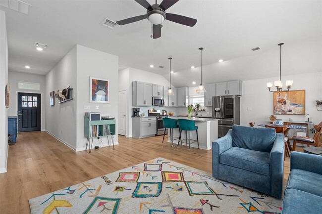 Building Photo - 114 Patrick Herndon Dr