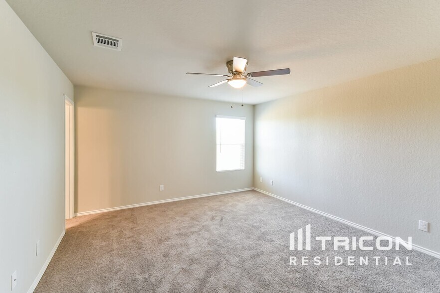 Building Photo - 8435 Amistad Cove
