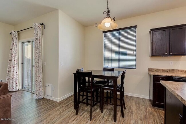 Building Photo - 7423 S 27th Way