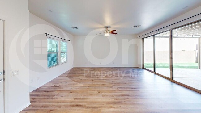 Building Photo - 11024 E Midnight Moon Ln