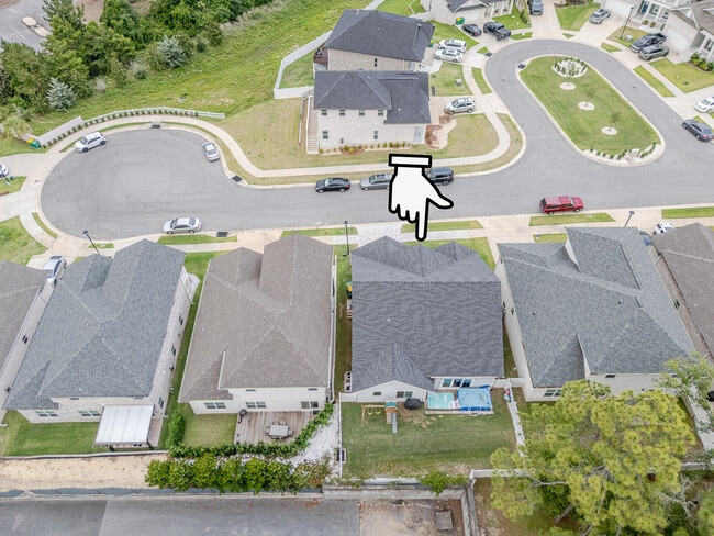 Building Photo - 409 Hideaway Ln