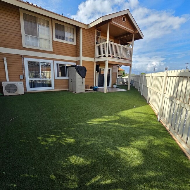 Building Photo - Pet Friendly downstairs 2/1.5-bedroom North Kihei Condo