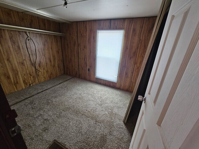 Building Photo - 4541 N Old Romero Rd