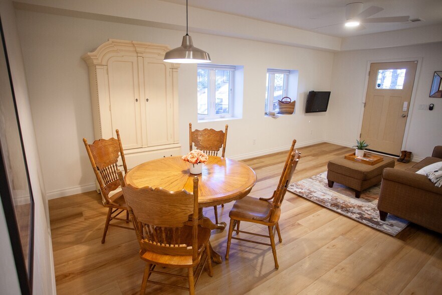 Building Photo - 1804 N Beaver St