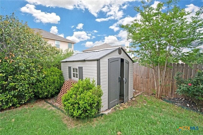 Building Photo - 2539 Fayette Dr
