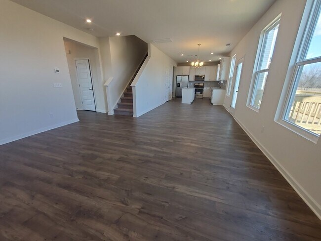 Building Photo - Beautiful, like new home in Mt Juliet with...
