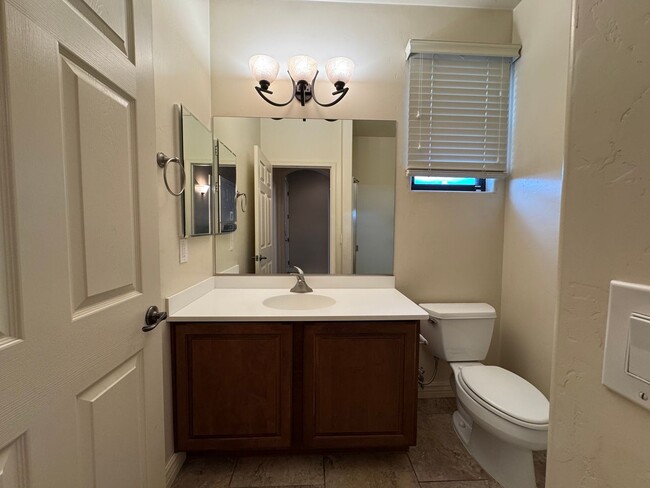 Building Photo - 4BR/3BA/2.5CG, 2534 sq.ft. rental with DEN in Sierra Vista, AZ