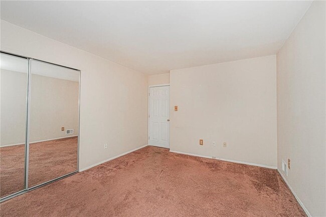 Building Photo - 709 Correll Ave