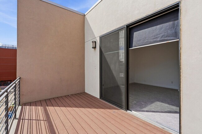 Building Photo - 11582 Colony Row