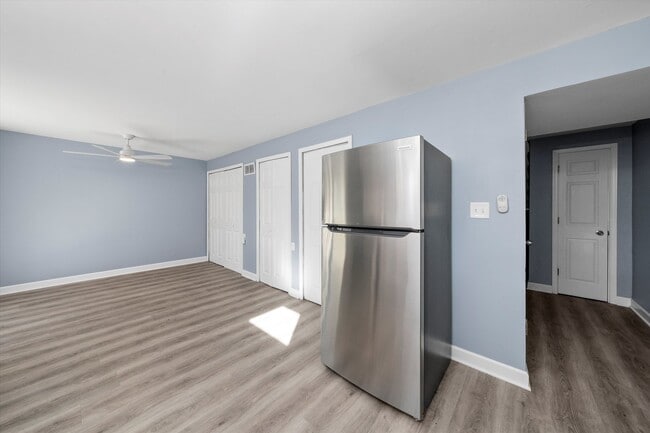 Building Photo - 1331 Highland Ave