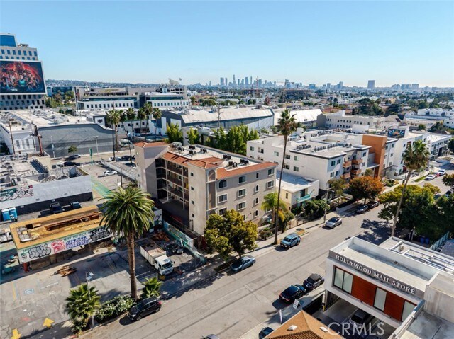 Building Photo - 1466 Tamarind Ave