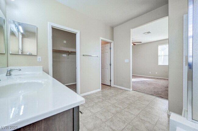 Building Photo - 7558 Crooked Branch St