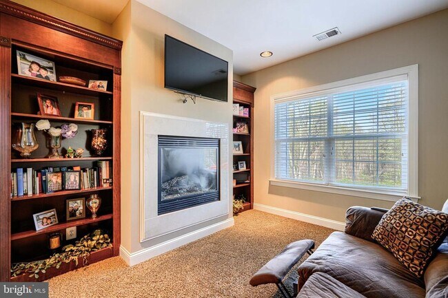 Building Photo - 1319 Martin Meadows Dr