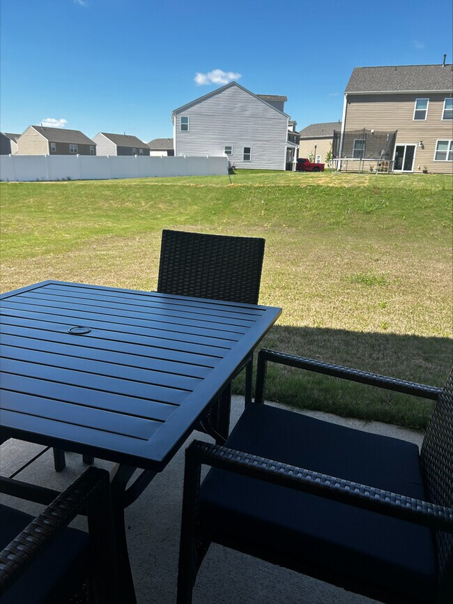 Building Photo - 159 Slateford Cir