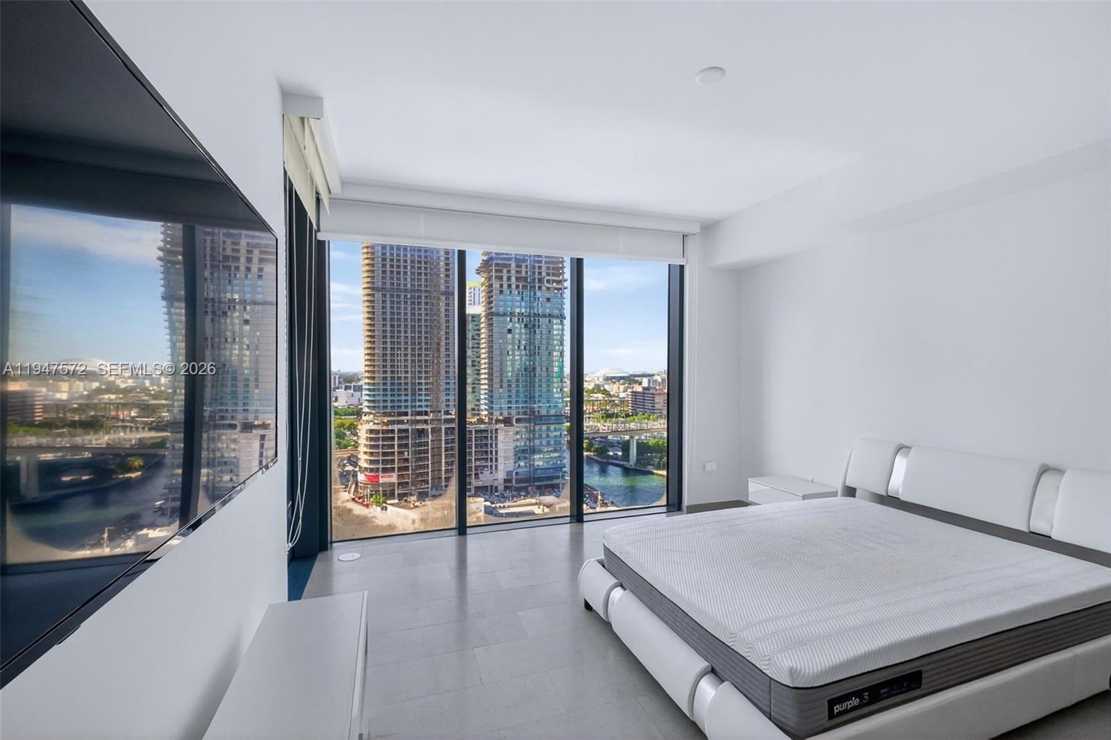 Building Photo - 68 SE 6th St