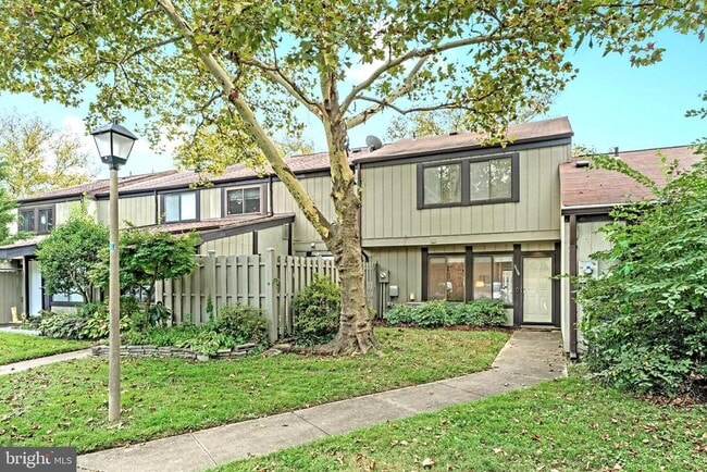 Primary Photo - 3138 Babashaw Ct