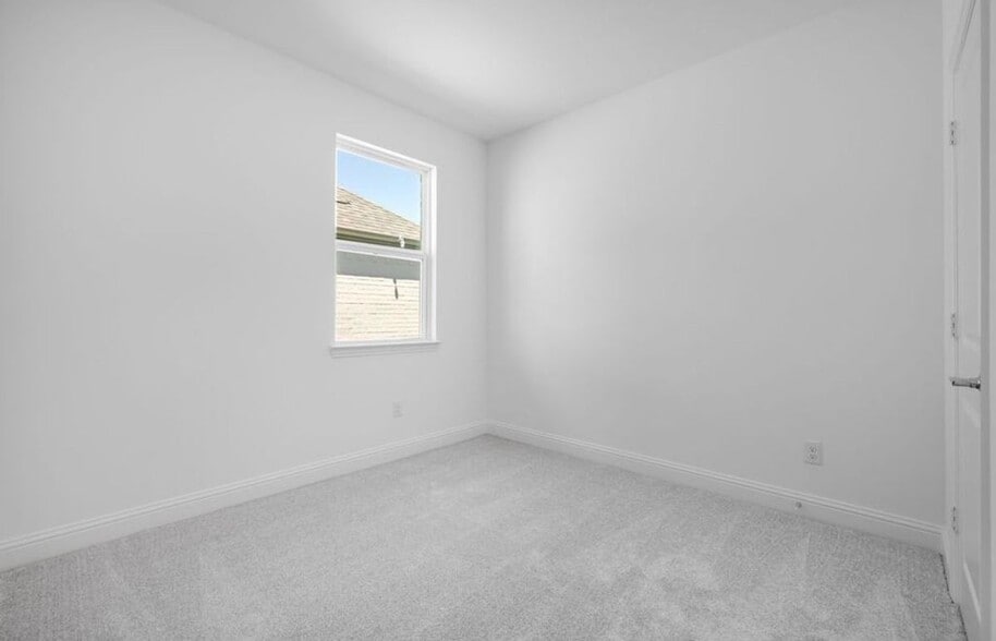 Building Photo - 1108 Broomsedge Mews