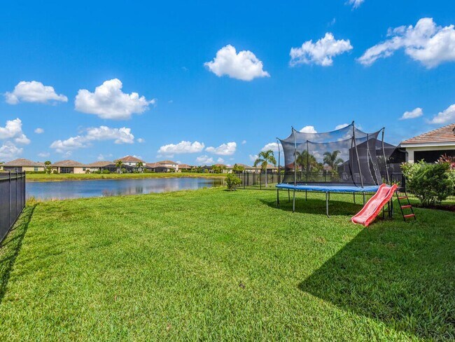 Building Photo - Modern Rental Home in Resort-Style Community