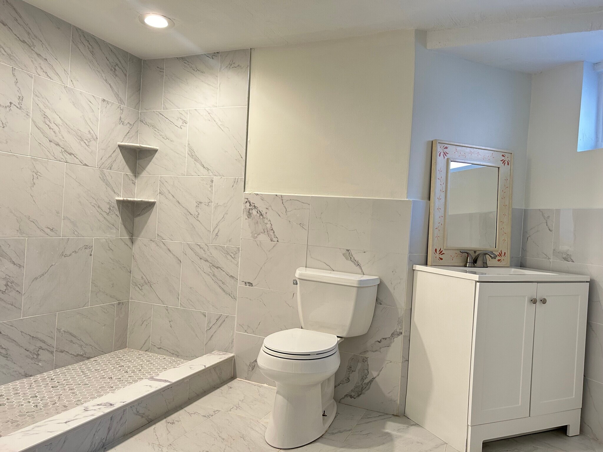 Bathroom 1 - 27 Alston St