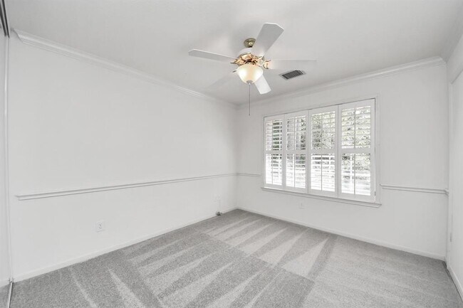 Building Photo - 103 Lakeridge Dr