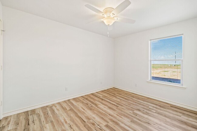 Building Photo - Country Living In Roosevelt ISD!