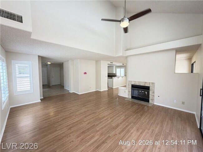 Building Photo - Beautiful Home with Private Balcony, Fireplace & Granite Kitchen