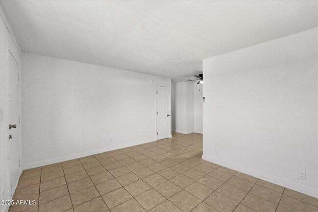 Building Photo - 2343 E Pueblo Ave