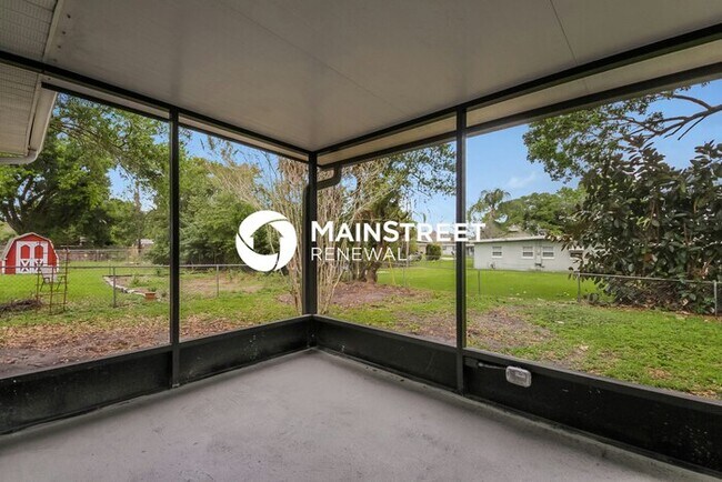 Building Photo - 3 Bedroom Pet-Friendly Home in ORLANDO, FL with Main Street Renewal