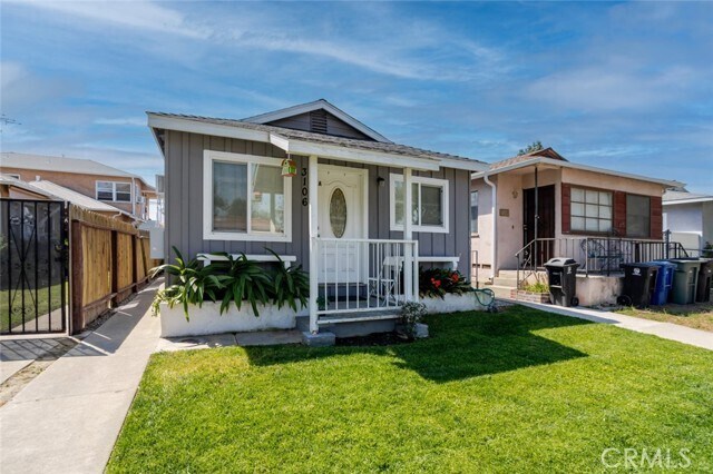 Building Photo - 3106 W Victory Blvd