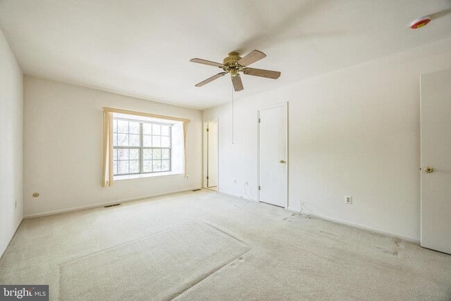 Building Photo - 838 Kings Croft Dr