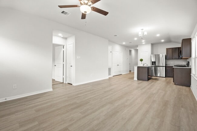 Building Photo - 5345 Basquiat Dr
