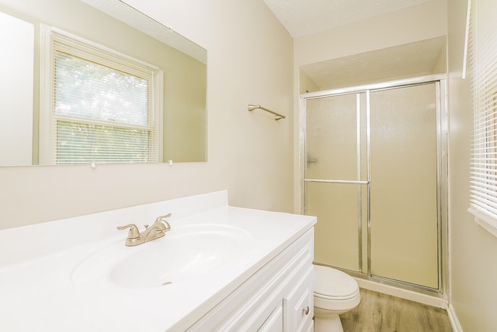 Building Photo - 801 N Peterman Rd