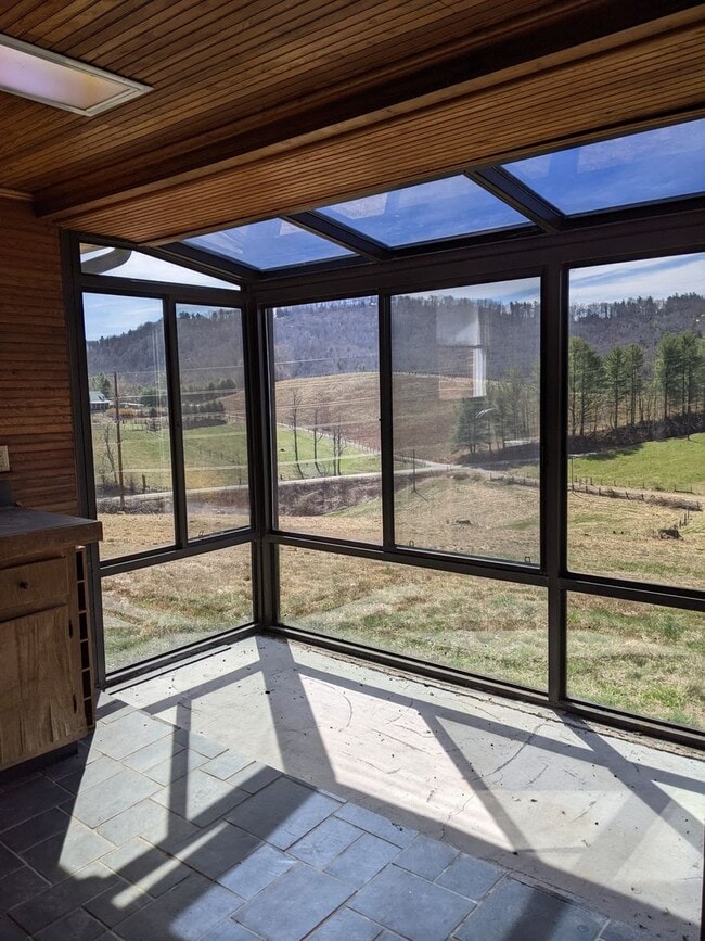 Building Photo - 5990 Idlewild Rd