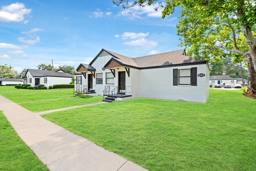 The Duplexes Victory 1800 E 38th St Savannah GA 31404 Apartment