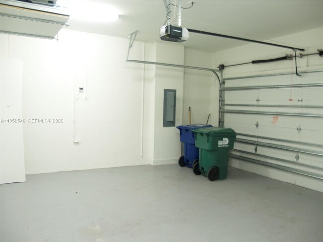 Building Photo - 10053 NW 76th Terrace