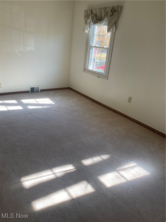 Building Photo - 35755 Miles Rd