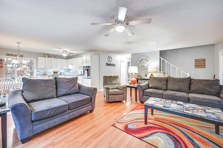 Building Photo - 432 Cumberland Dr