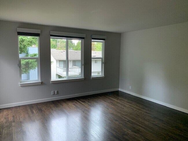 Building Photo - Wedgewood House